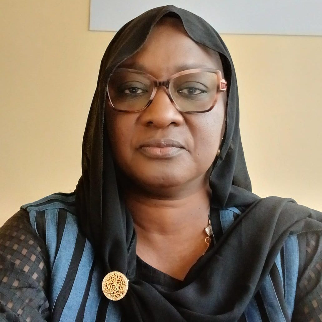 cropped-Dr.-Aminata-DIOP-Tresoriere-adjte.jpg